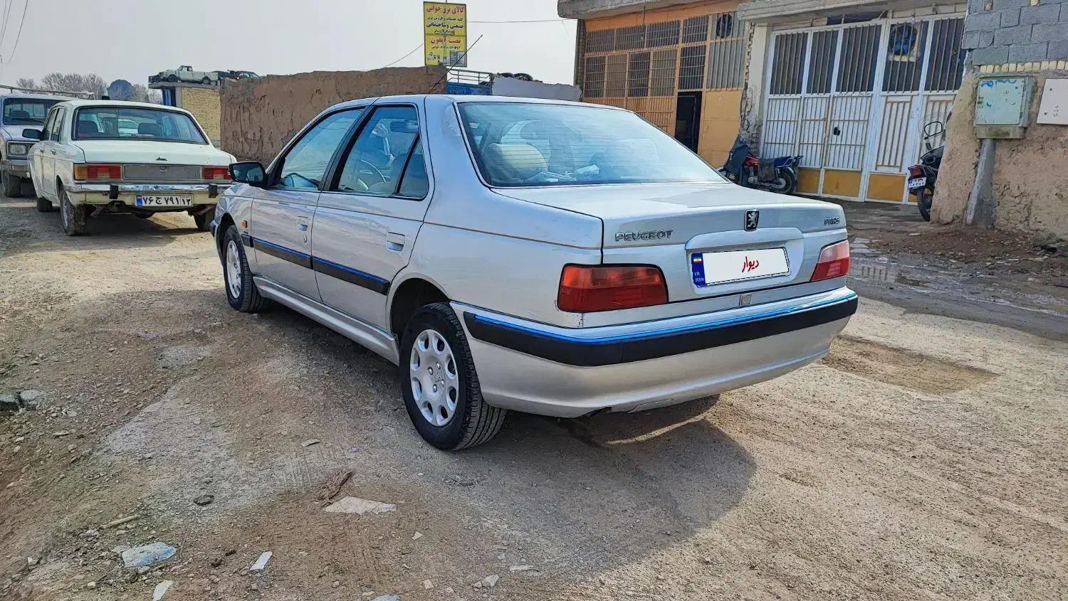 پارس اتوماتیک 89 رنگ فابریک بدون رنگ|خودرو سواری و وانت|اصفهان, جلالیه|دیوار