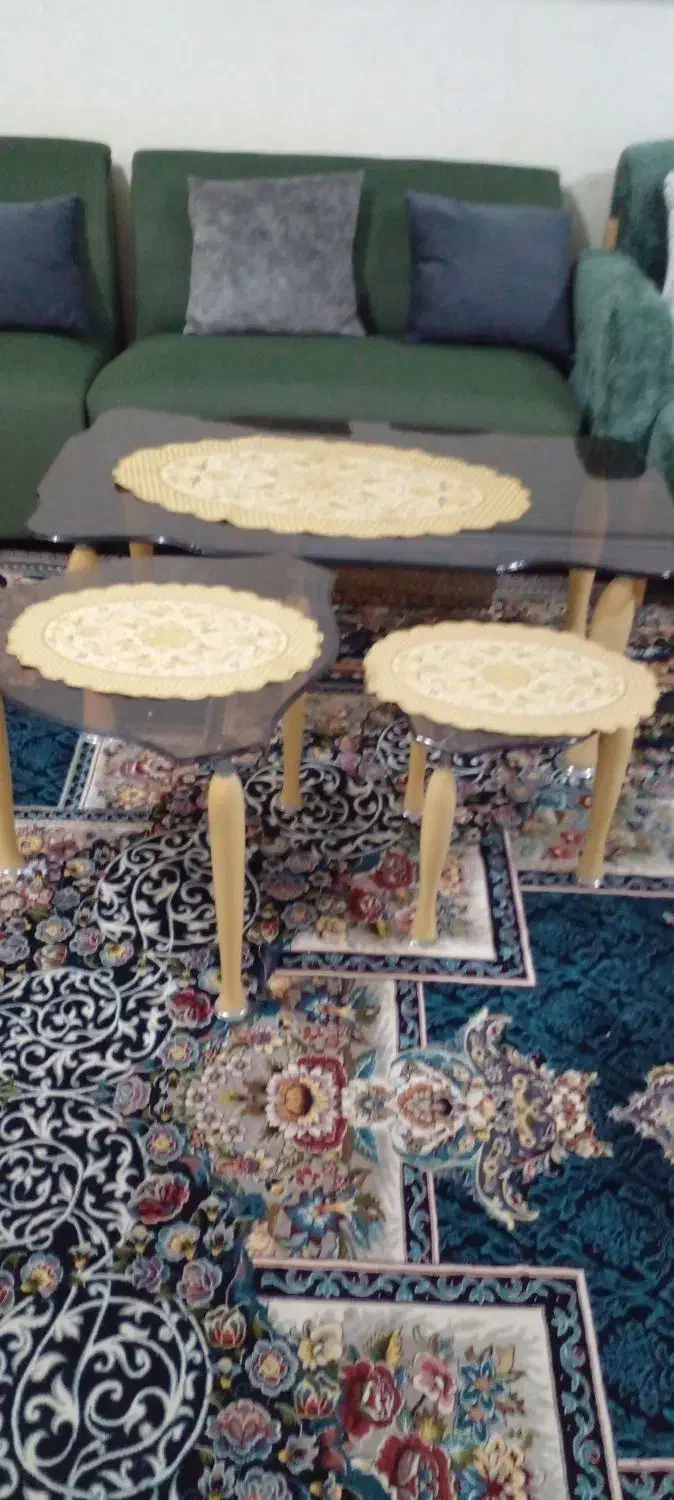 جلومبلی|مبلمان خانگی و میز عسلی|رشت, حمیدیان|دیوار