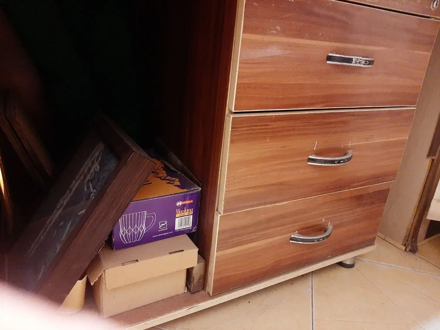 میز وصندلی اداری|دفتر کار|اراک, |دیوار