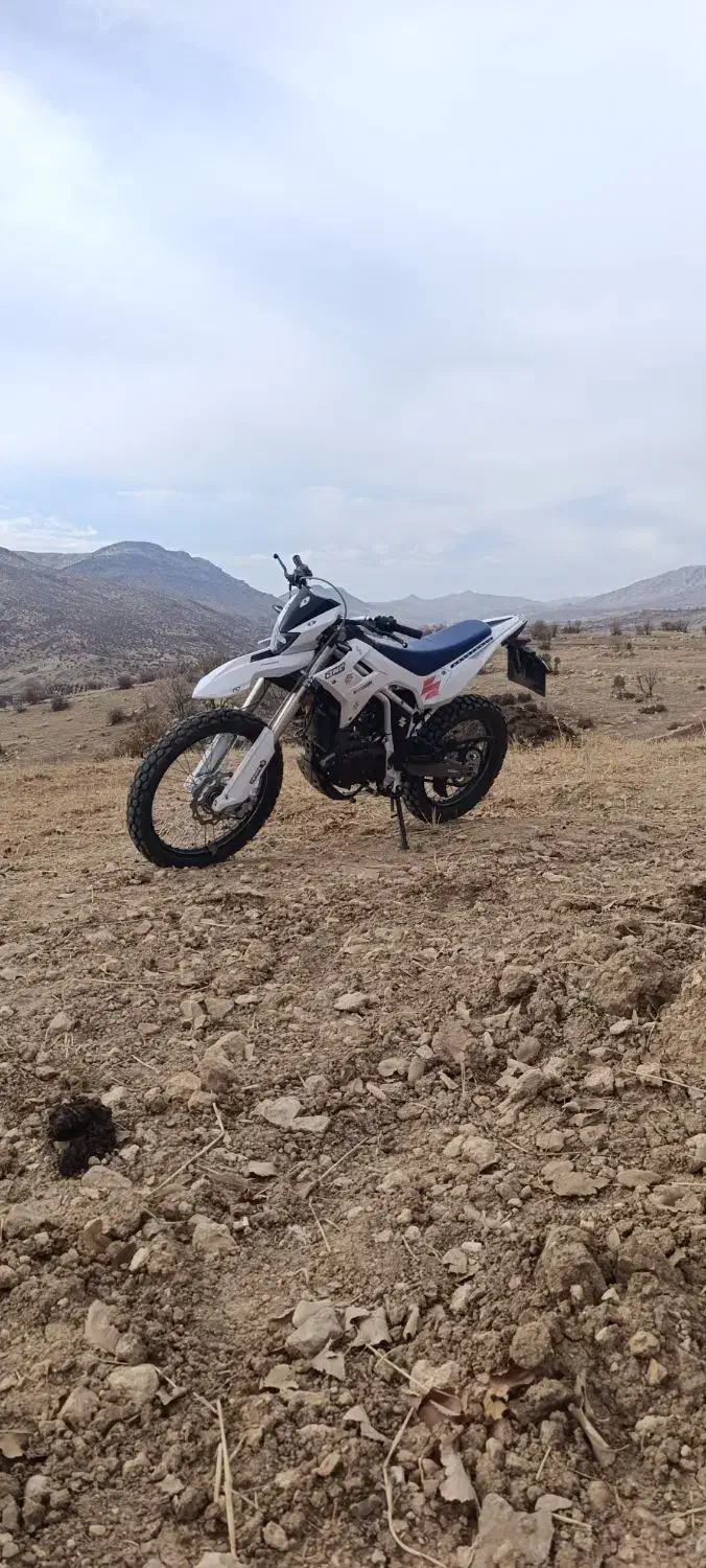 تریل t4|موتورسیکلت|کرمانشاه, |دیوار