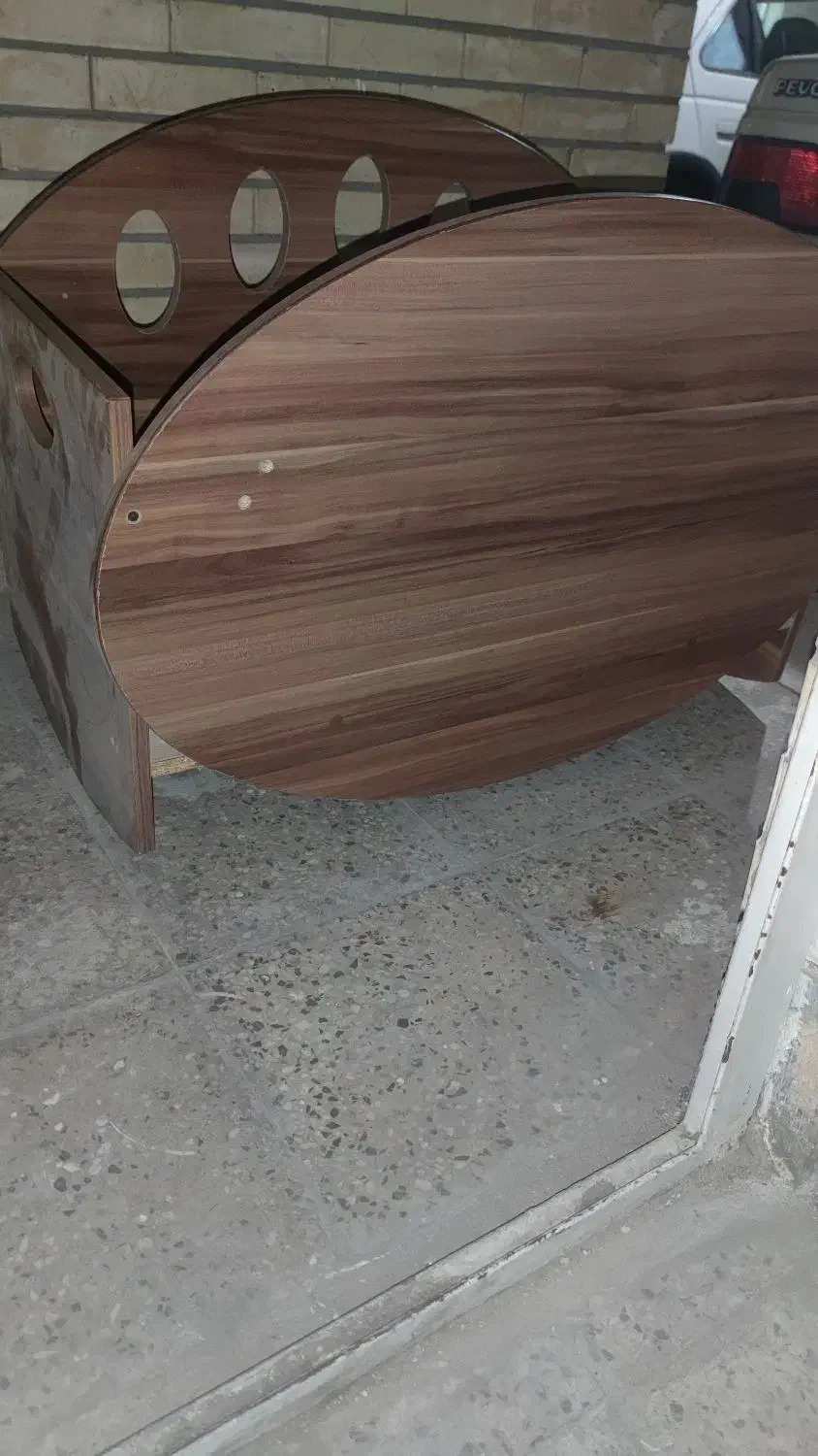 گهواره کودک چوبی|تخت و صندلی بچه|اصفهان, خواجه عمید|دیوار