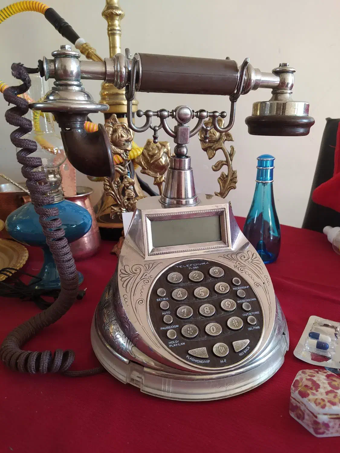 تلفن برنجی|تلفن رومیزی|بروجرد, |دیوار