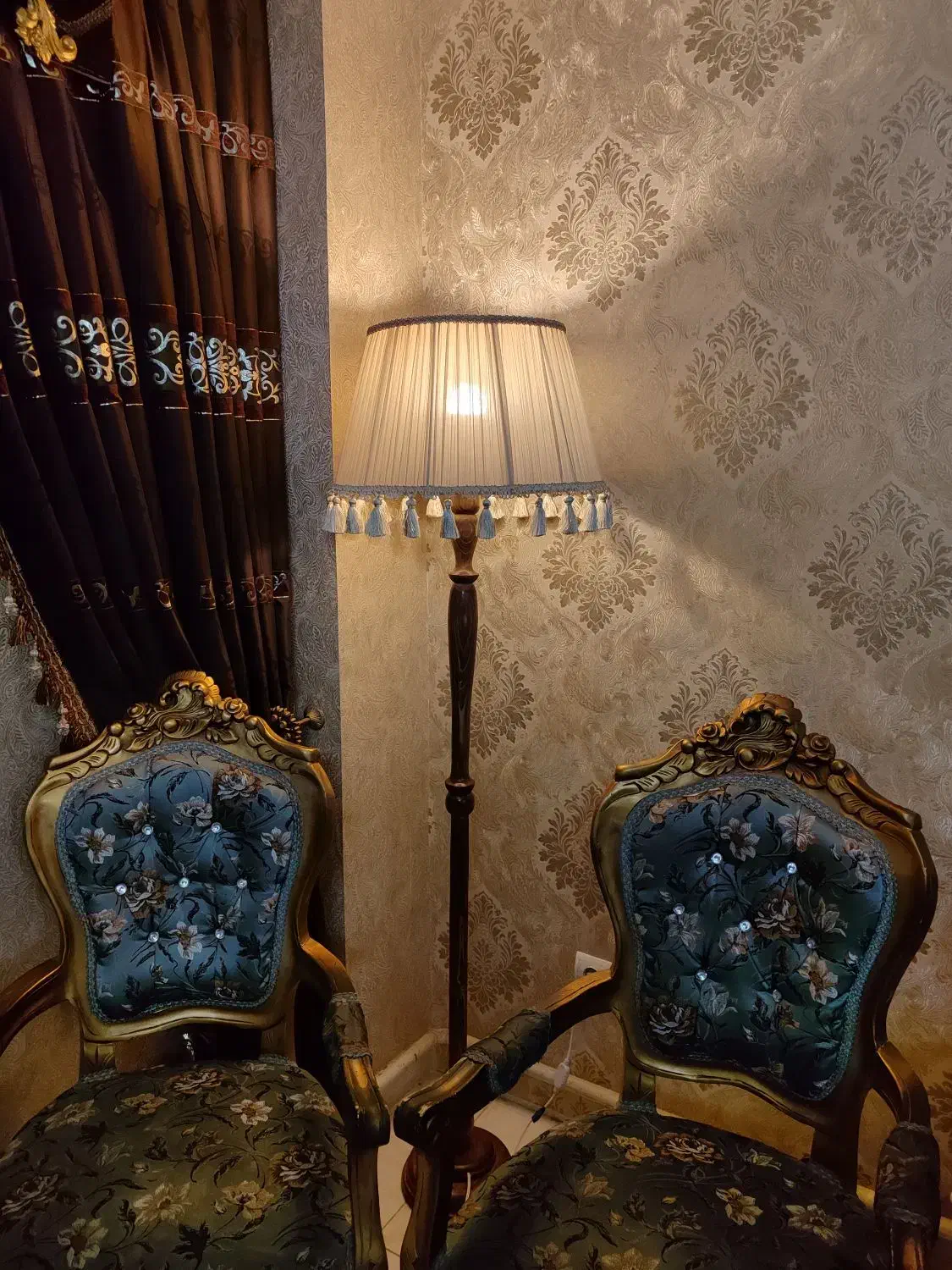 آباژور چوبی تولیدی هو|چراغ خواب و آباژور|تبریز, |دیوار