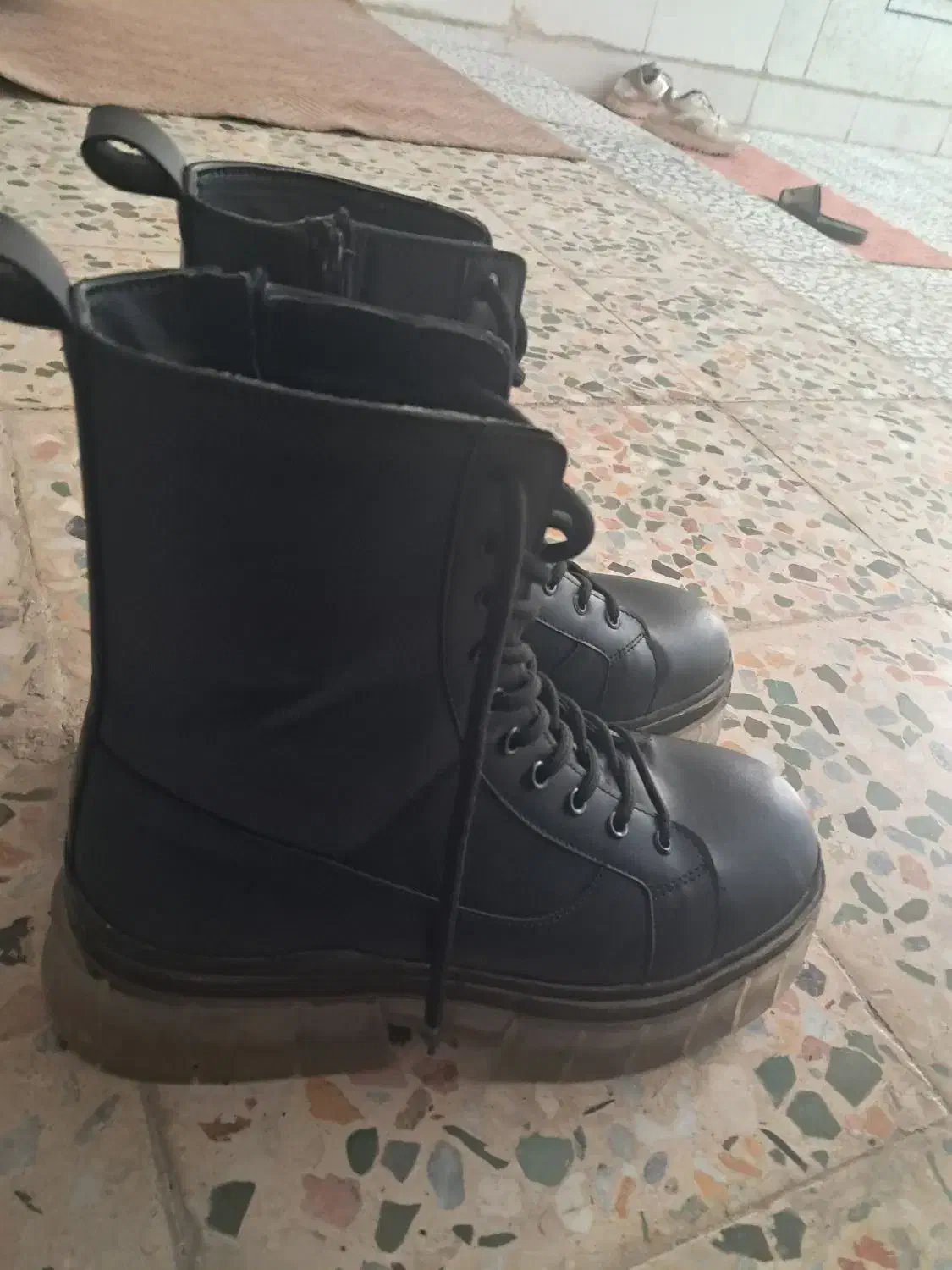 نیم بوت مردانه سایز ۴۳|کیف، کفش، کمربند|خمینیشهر, |دیوار