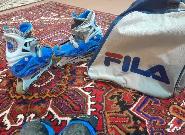 فروش اسکیت سالم با تجهیزات سایز۳۶ تا ۳۹|دوچرخه، اسکیت، اسکوتر|سهند, |دیوار