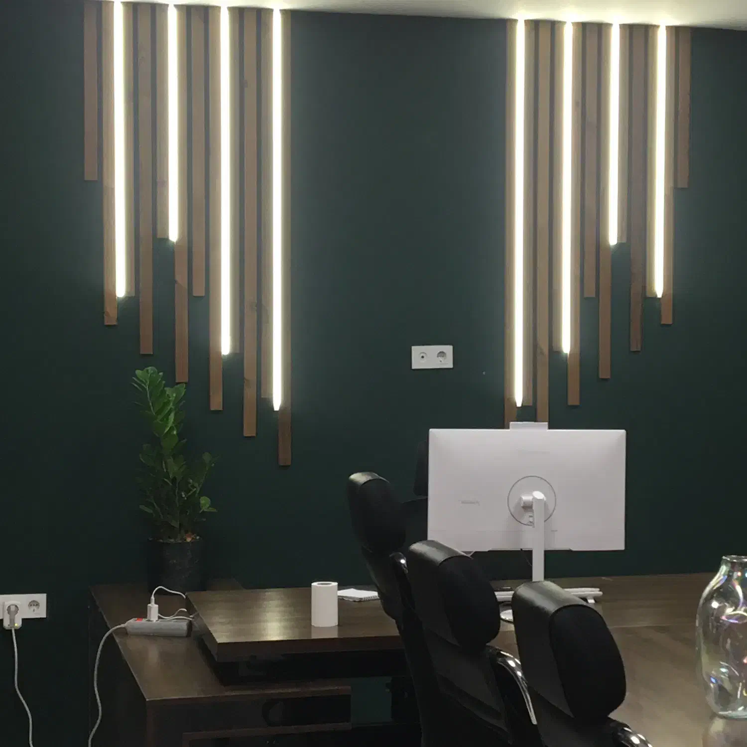 برقکار ،خدمات برق ساختمان ،رفع اتصالی|خدمات پیشه و مهارت|کرمان, |دیوار