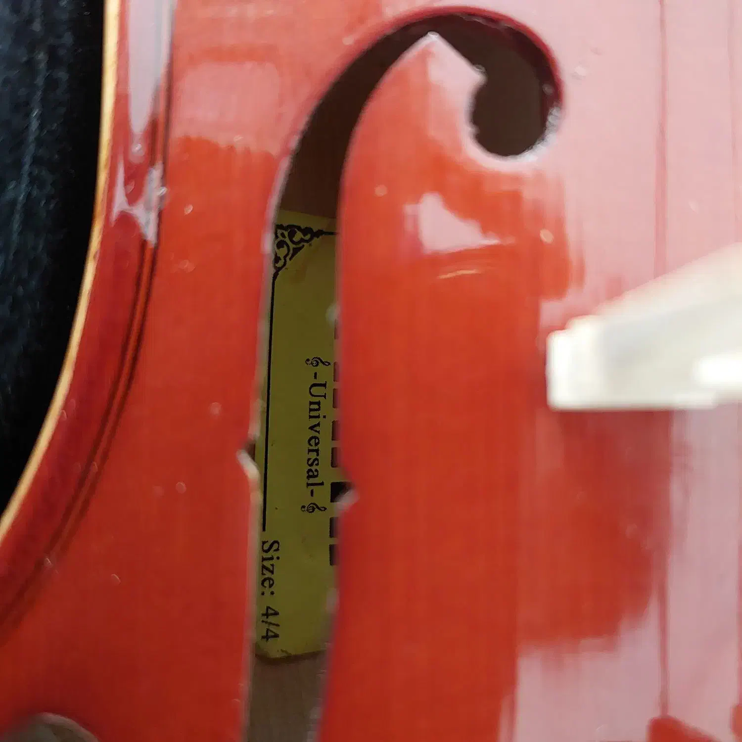 ویالون|ویولن|اصفهان, قهجاورستان|دیوار