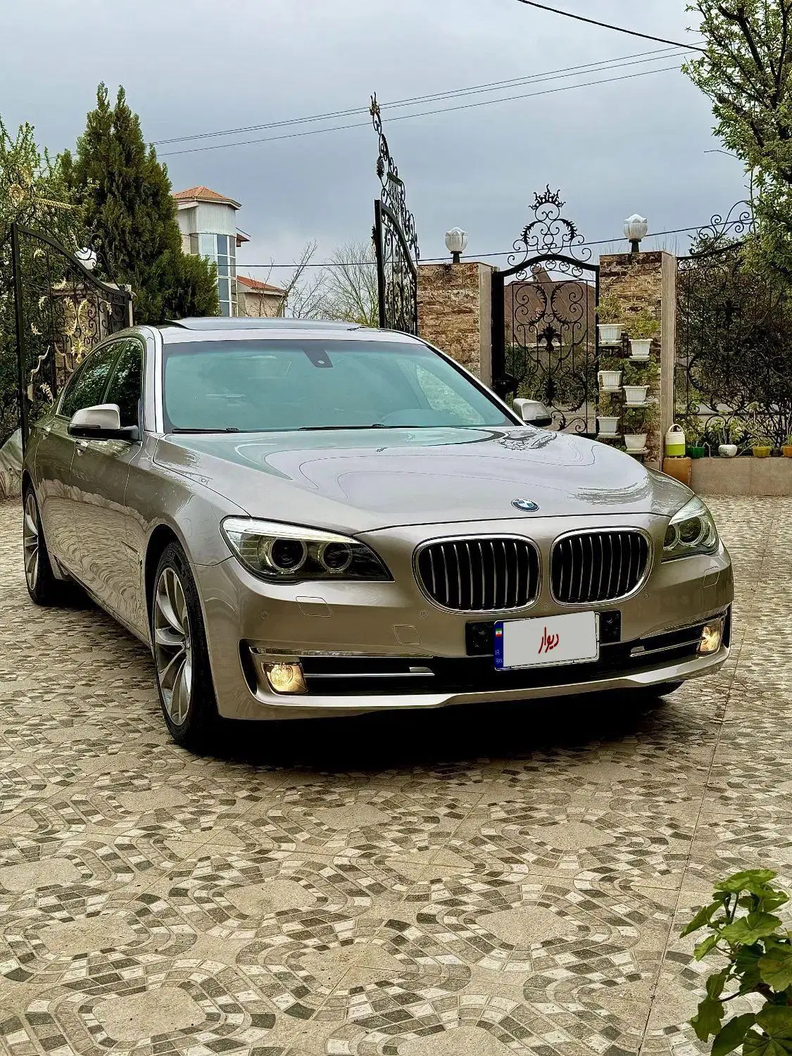 بی ام و سری هفت 730Li گذر موقت BMW 730Li|خودرو سواری و وانت|رشت, معلم|دیوار