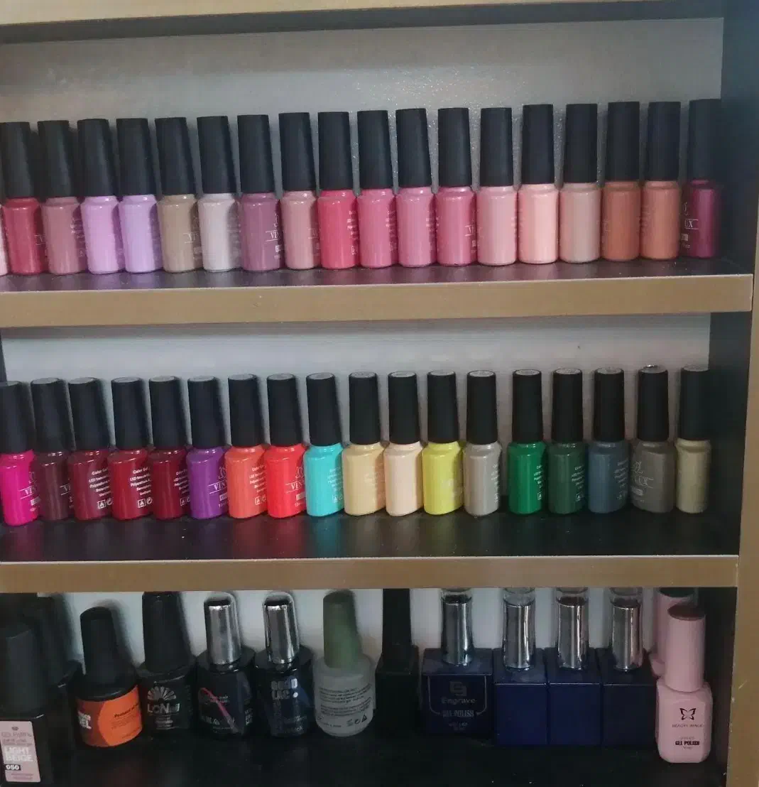 وسایل ناخن در حد نو|آرایشی، بهداشتی، درمانی|یزد, |دیوار