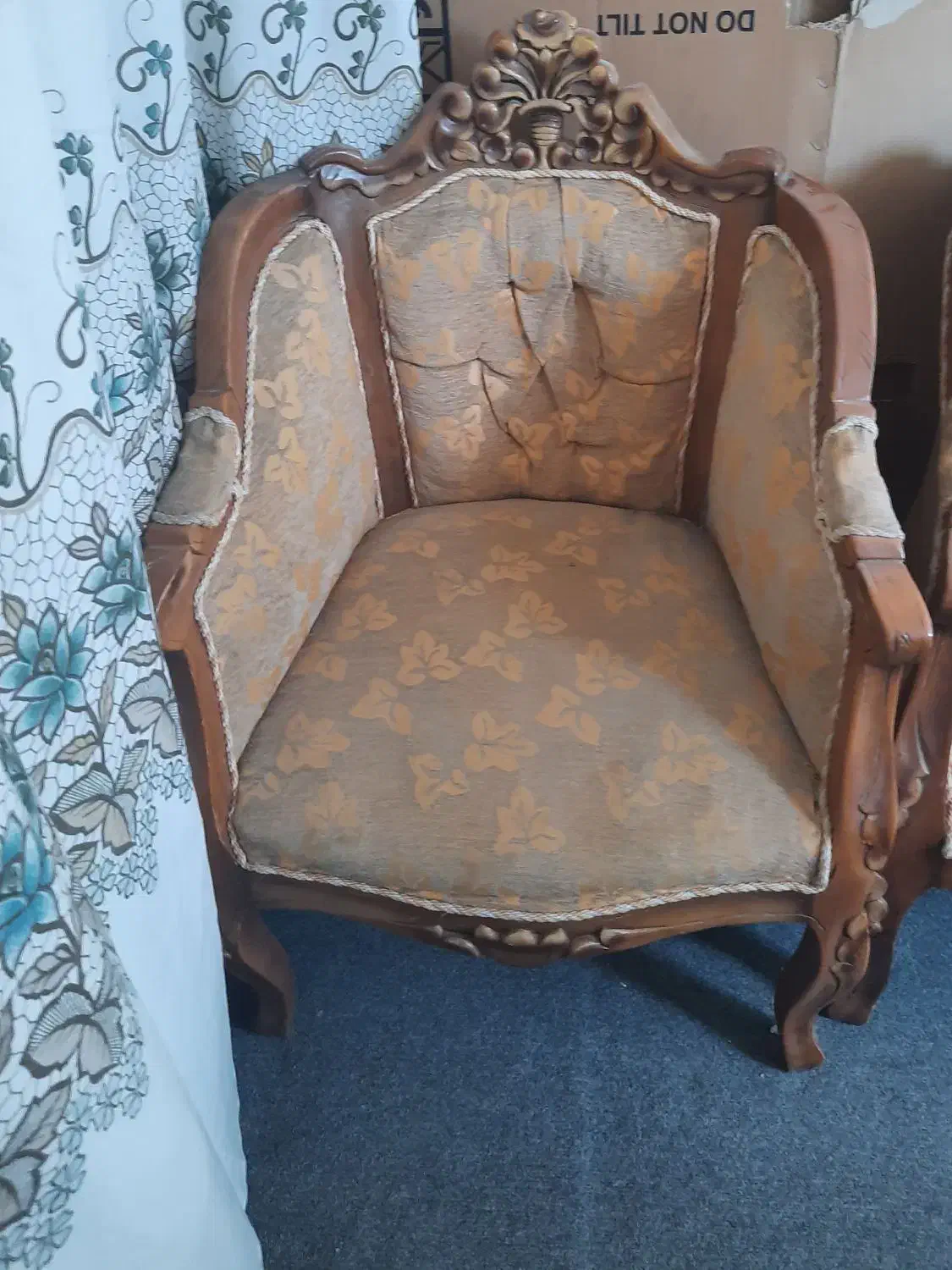 مبلمان 9نفره چوبی|مبلمان خانگی و میز عسلی|تاکستان, |دیوار