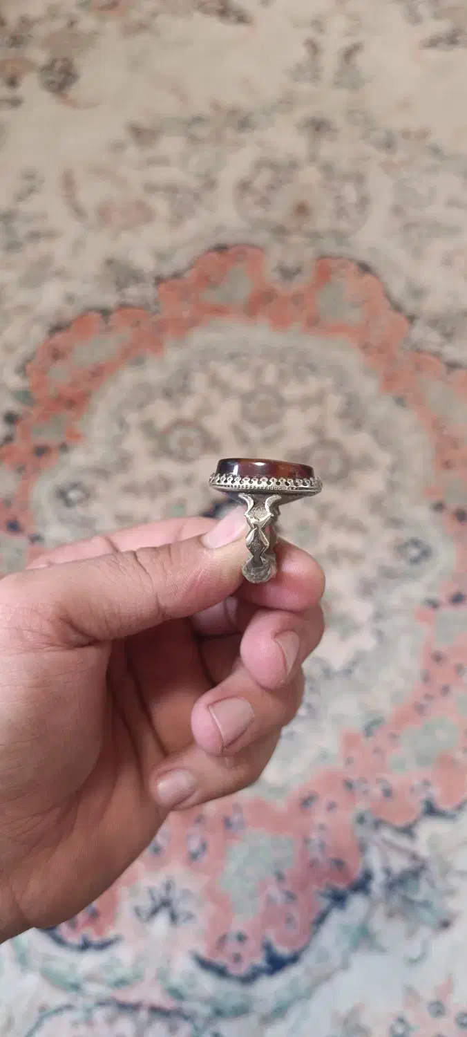 انگشتره|جواهرات|بومهن, |دیوار