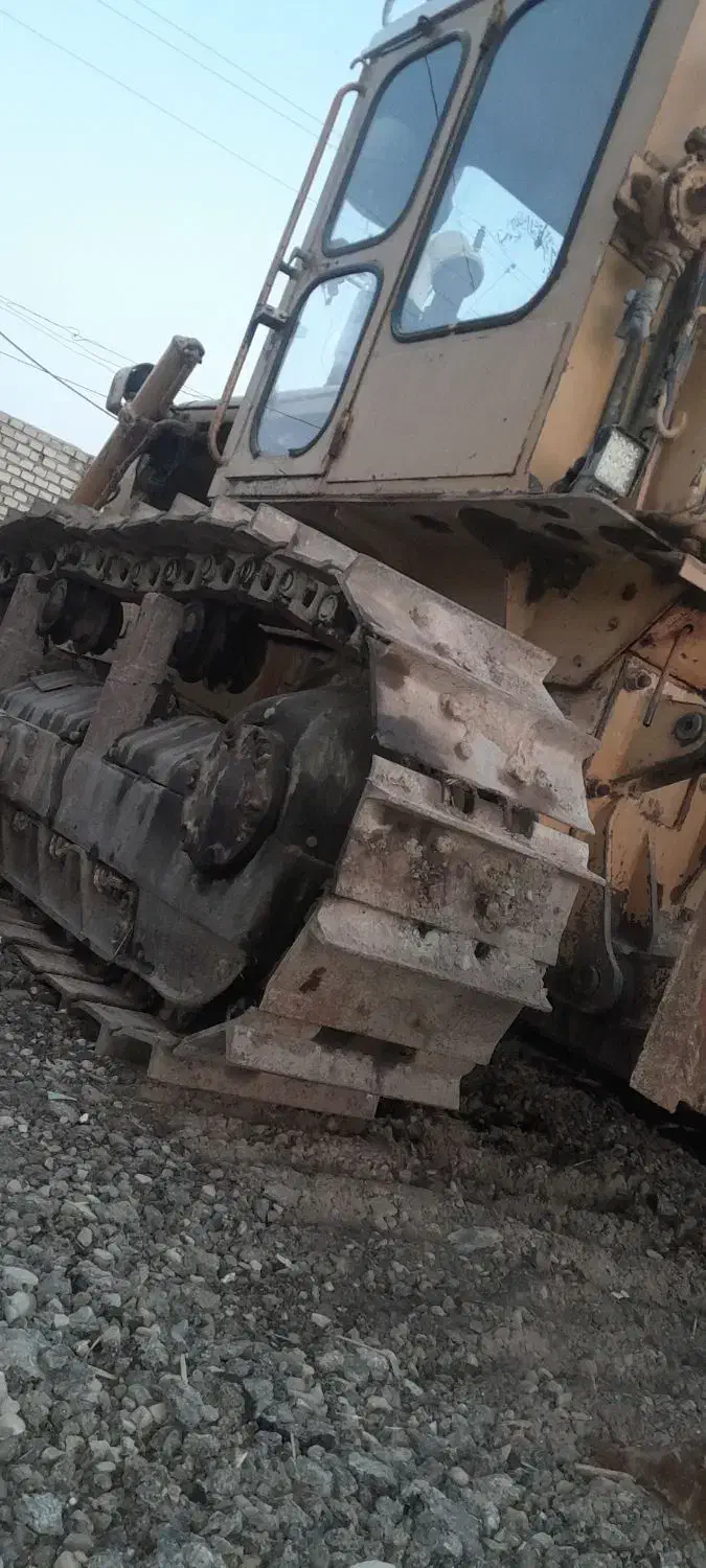 اجاری بلدوزر دی۶ شبانه روز|خودرو اجارهای|شادگان, |دیوار