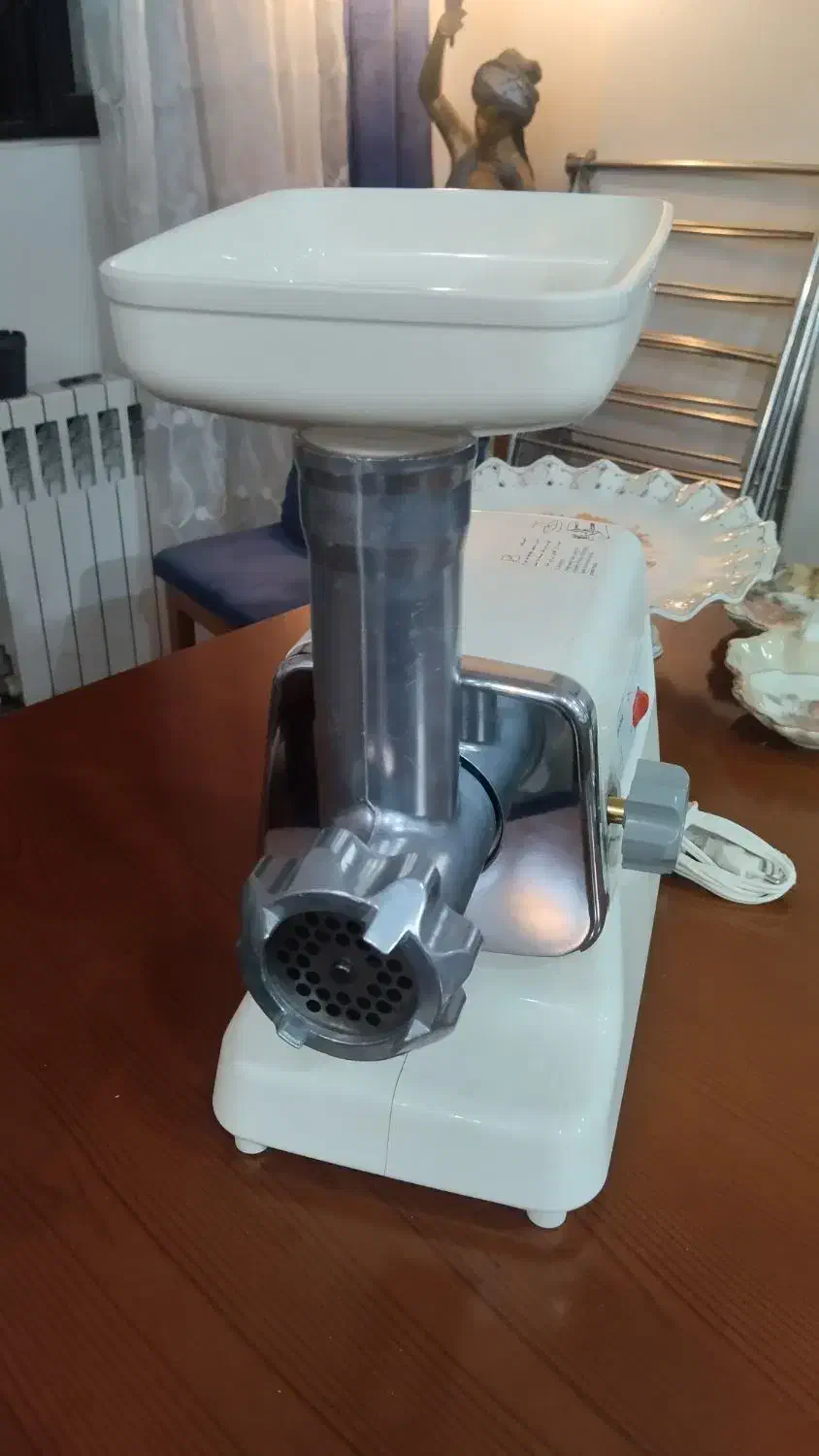 چرخ گوشت نانیوا کاملا نو|خردکن، آسیاب، غذاساز|تهران, هلال احمر|دیوار