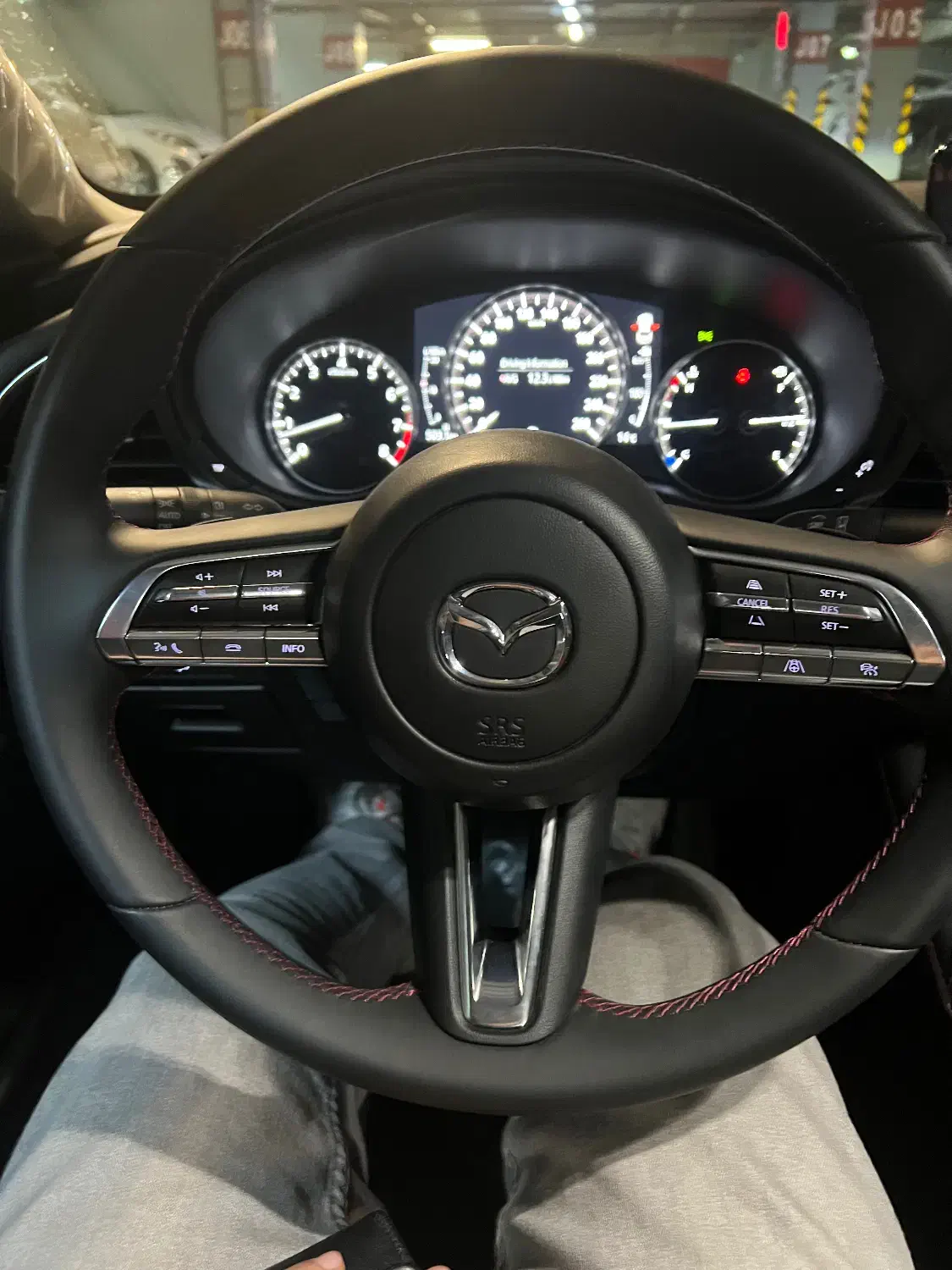 مزدا ۳ وارداتی پرمیوم شخصی|خودرو سواری و وانت|تهران, امانیه|دیوار