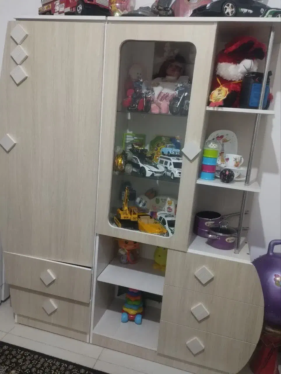 کمد بچه در حد نو|اسباب و اثاث بچه|اشتهارد, |دیوار