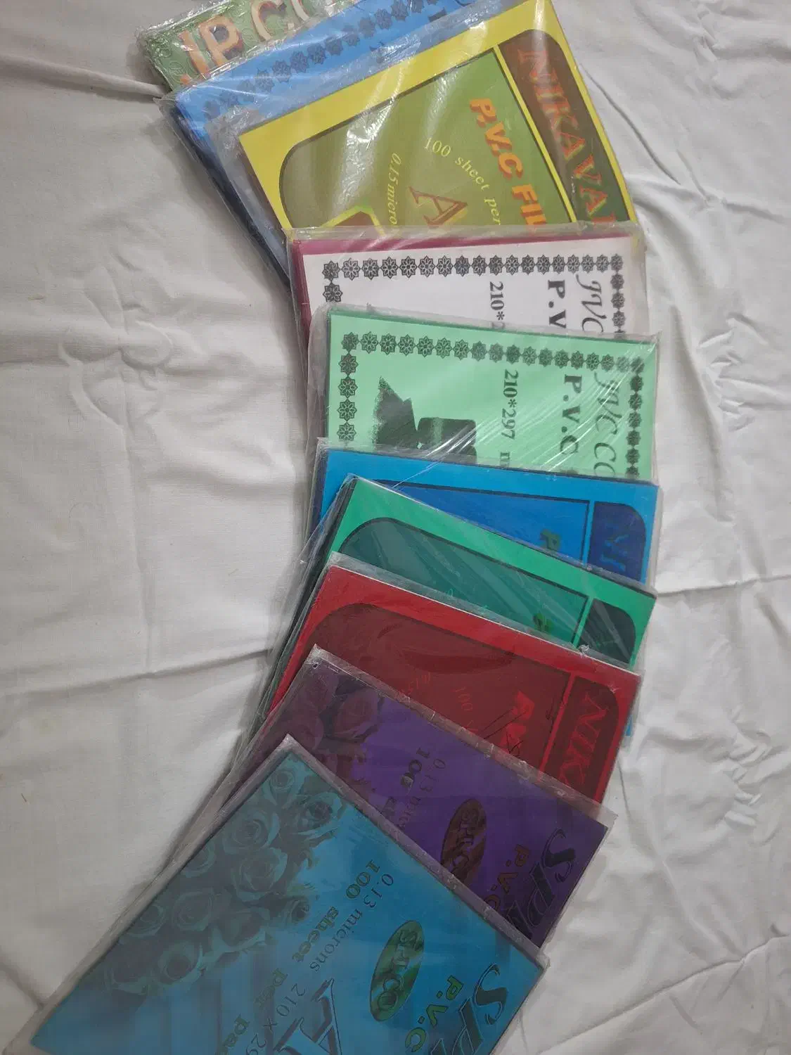 طلق های رنگی A4 و A3|لوازم التحریر|شاهینشهر, مخابرات (شهید بهشتی)|دیوار