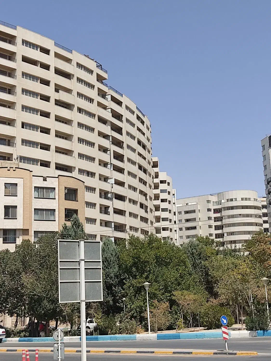 اپارتمان 182 متر امیریه سپهر|فروش آپارتمان|اصفهان, کوی امیریه|دیوار