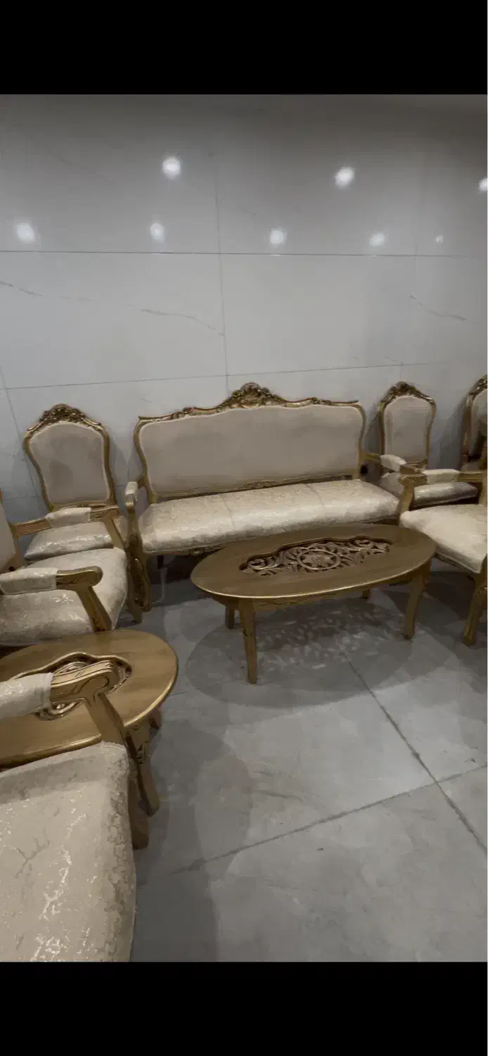 مبل ۹نفره ناهار خوری ۸نفره چنگی|مبلمان خانگی و میز عسلی|تهران, میدان میوه و ترهبار مرکزی|دیوار