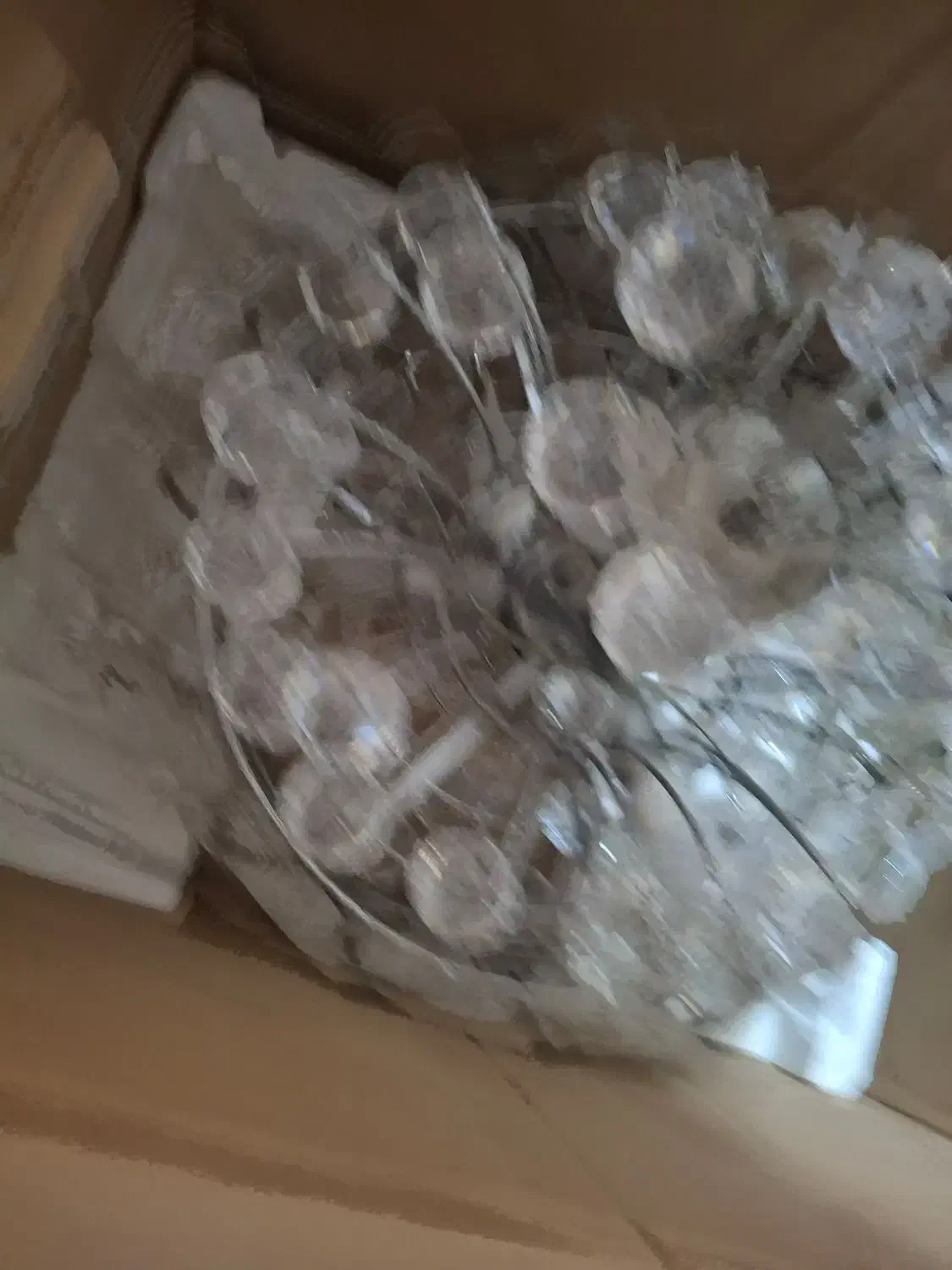 لوستر تمام کریستال با گوی ایتالیایی نشکن|لوستر و چراغ آویز|مشهد, آزادشهر|دیوار