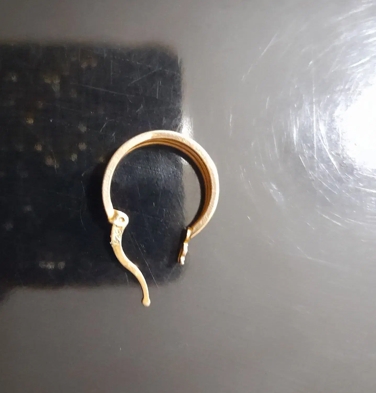 طلا گمشده|جواهرات|هشتگرد, هشتگرد قدیم|دیوار