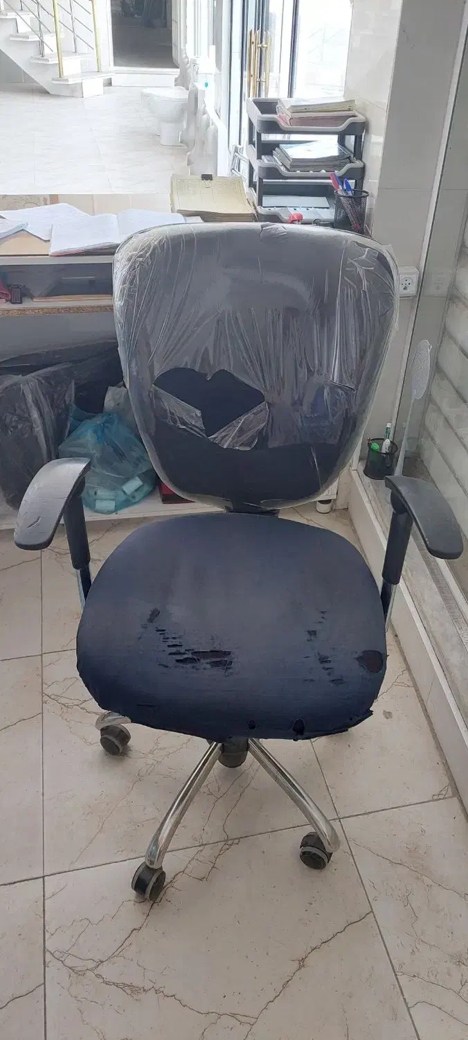 صندلی چرخان|صندلی و نیمکت|بروجرد, |دیوار