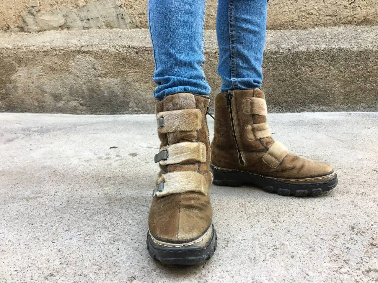 پوتین|کیف، کفش، کمربند|سقز, |دیوار