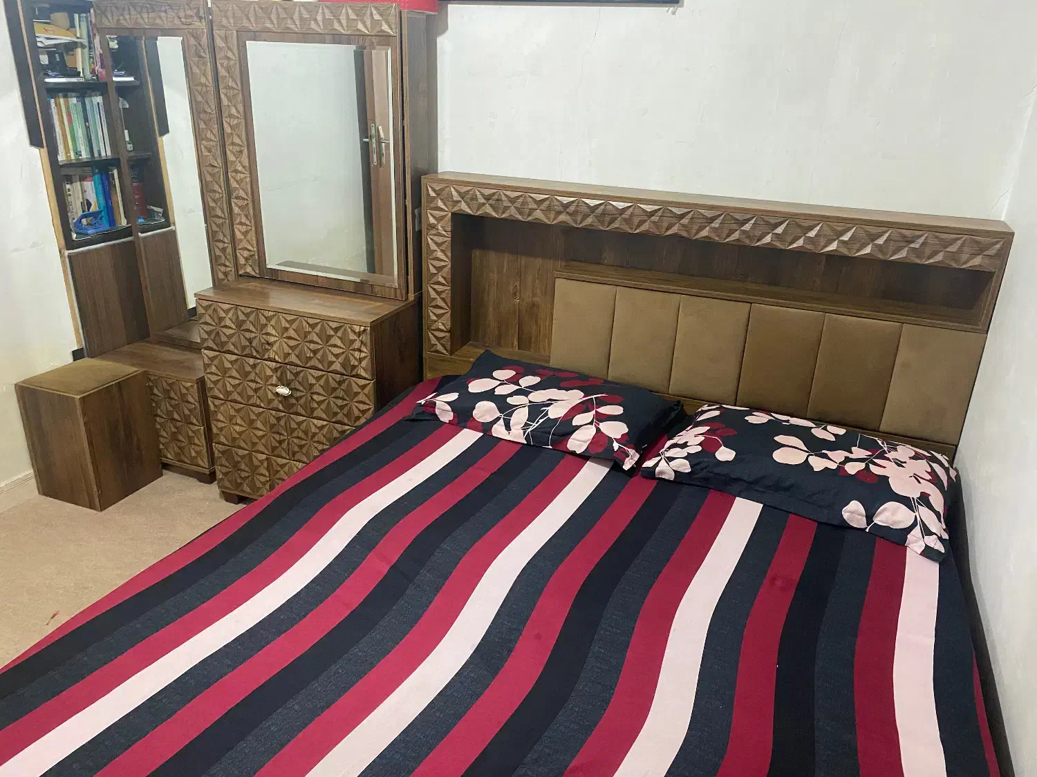 سرویس خواب|تخت و سرویس خواب|خرم‌آباد, |دیوار