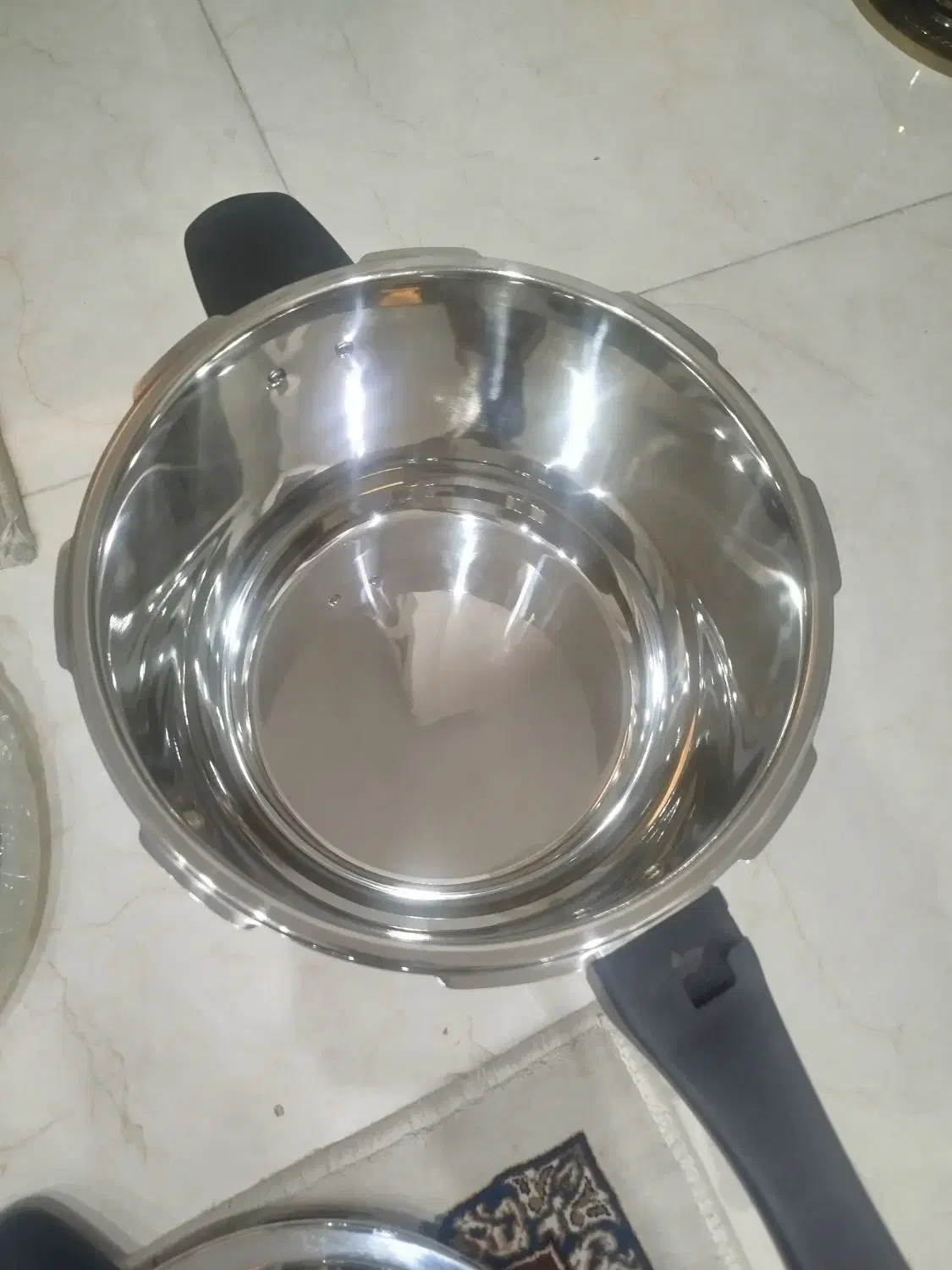 زود پز.  تمام استیل ۷لیتری. دارای استاندارد اروپا|ظروف پخت‌وپز|فردیس, شهرک هفده شهریور|دیوار