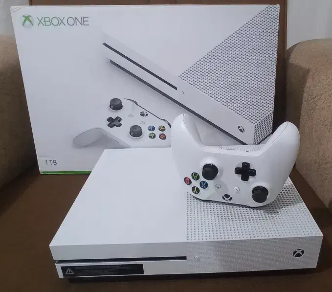 Xbox one s 1TB|کنسول، بازی ویدئویی و آنلاین|زاهدان, |دیوار