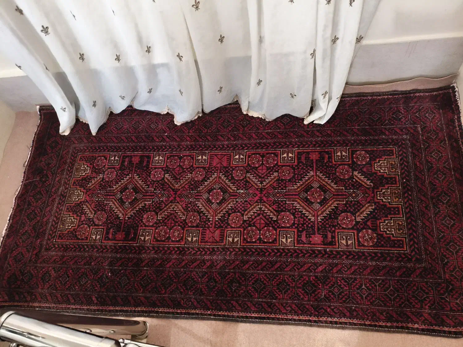 فرش دست باف|فرش|دماوند, گیلاوند|دیوار