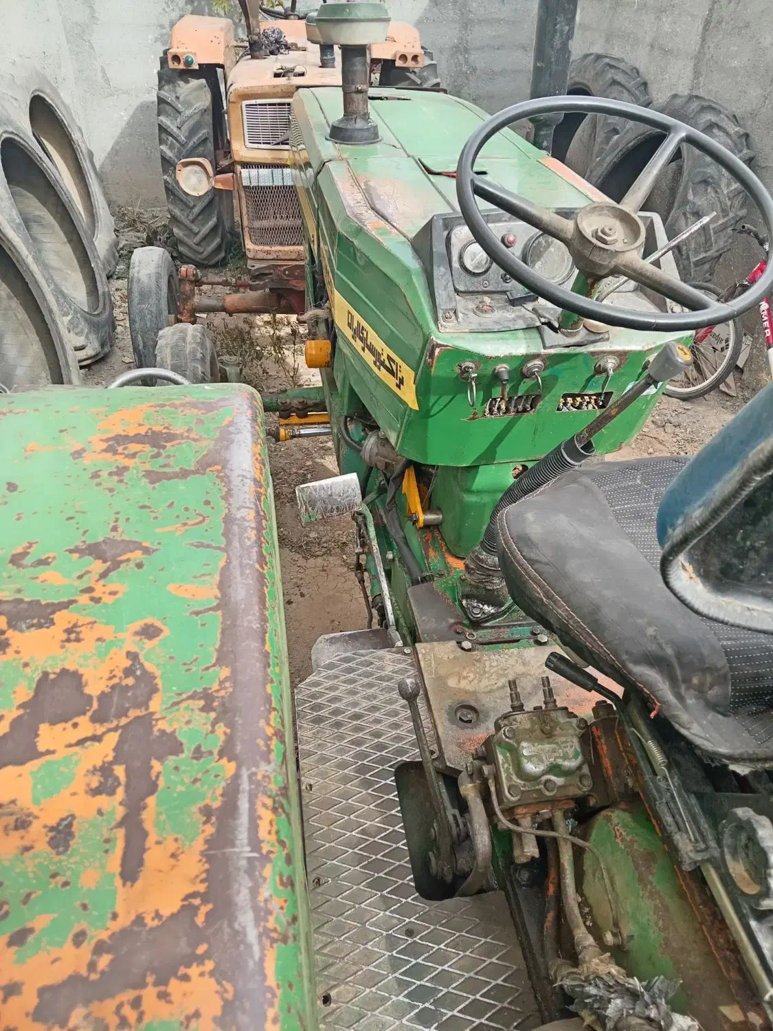 تراکتور پرکنز|خودرو سنگین|دهگلان, |دیوار