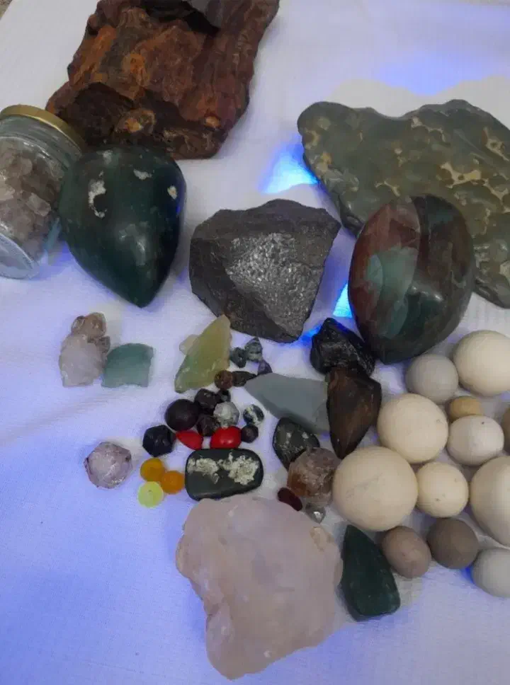 فروش کلیه سنگهای قیمتی یک کارگاه سنگ تراشی|جواهرات|سیرجان, |دیوار