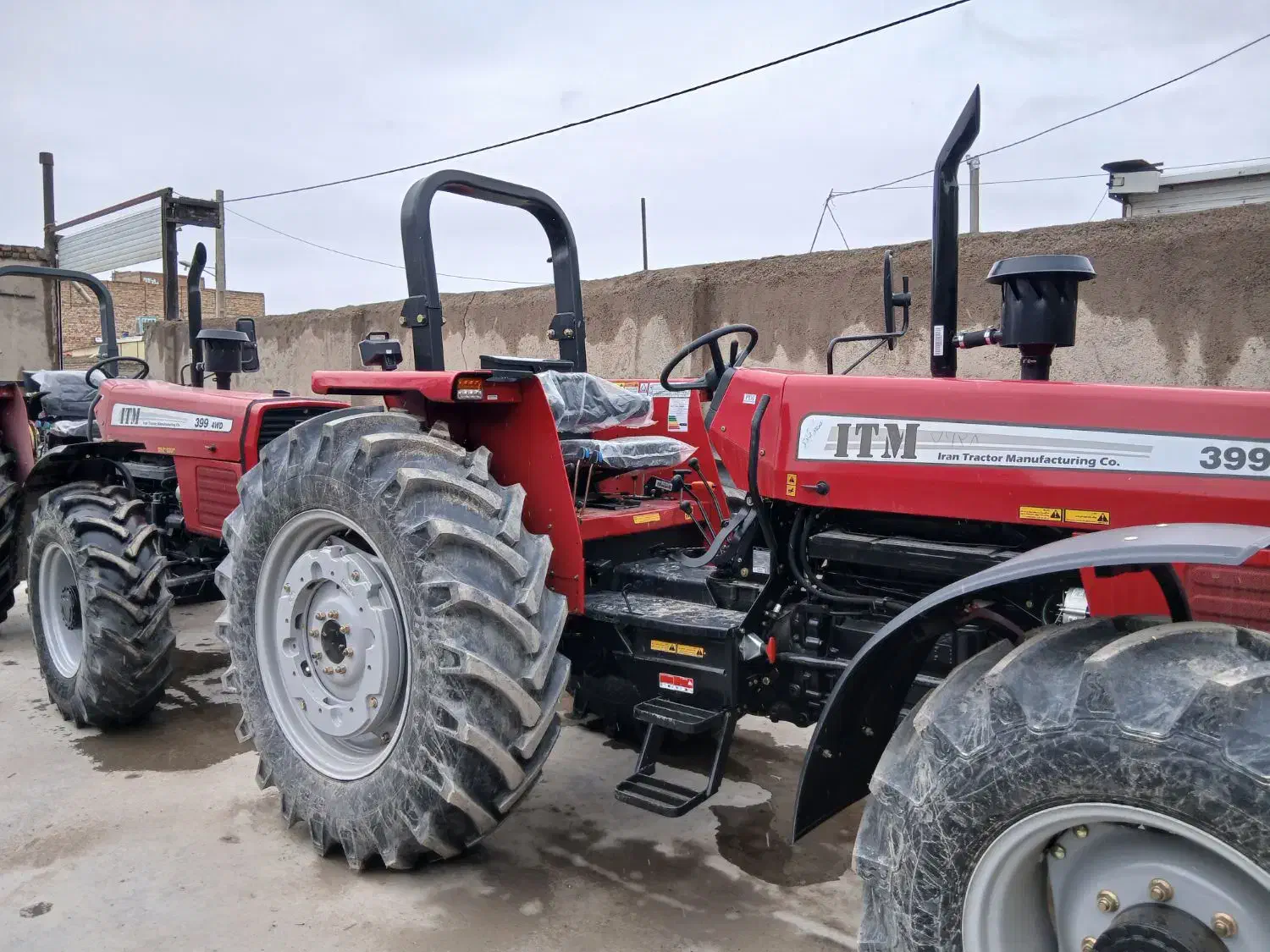 تراکتور|خودرو سنگین|طاغنکوه, |دیوار