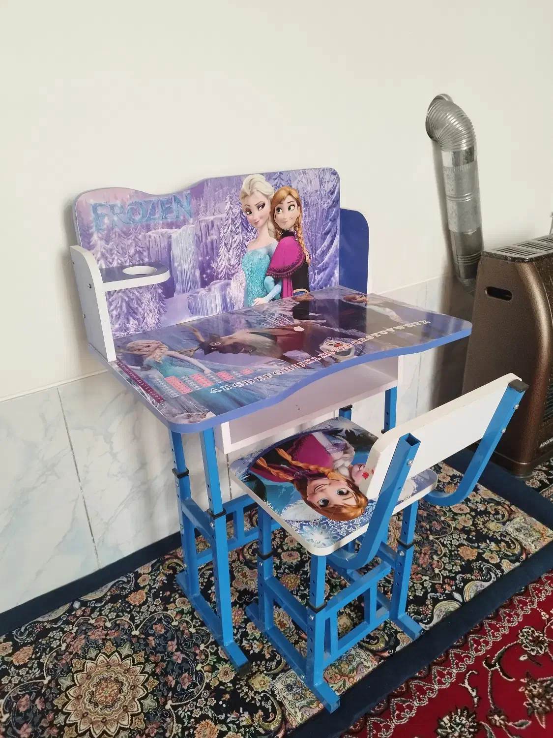 میز و صندلی بچگانه|تخت و صندلی بچه|فسا, |دیوار