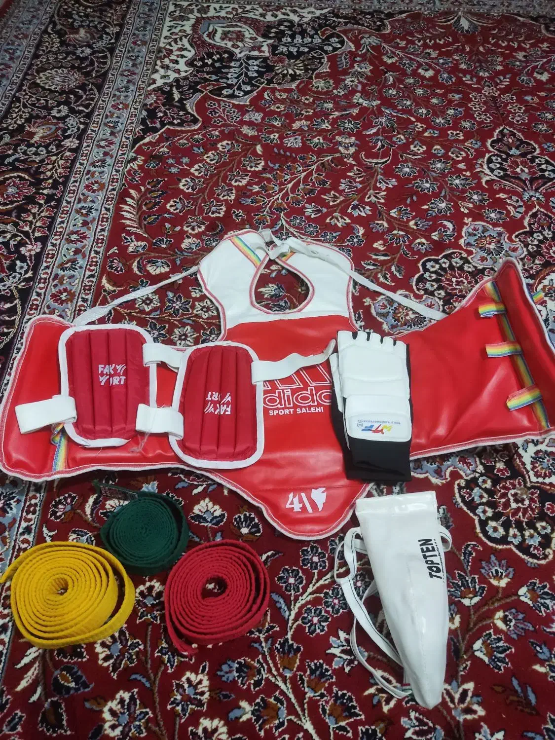 هوگو تکواندو|تجهیزات ورزشی|قم, انصار‌الحسین|دیوار