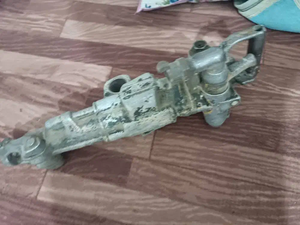 چکش‌بادی|ابزارآلات|دورود, |دیوار