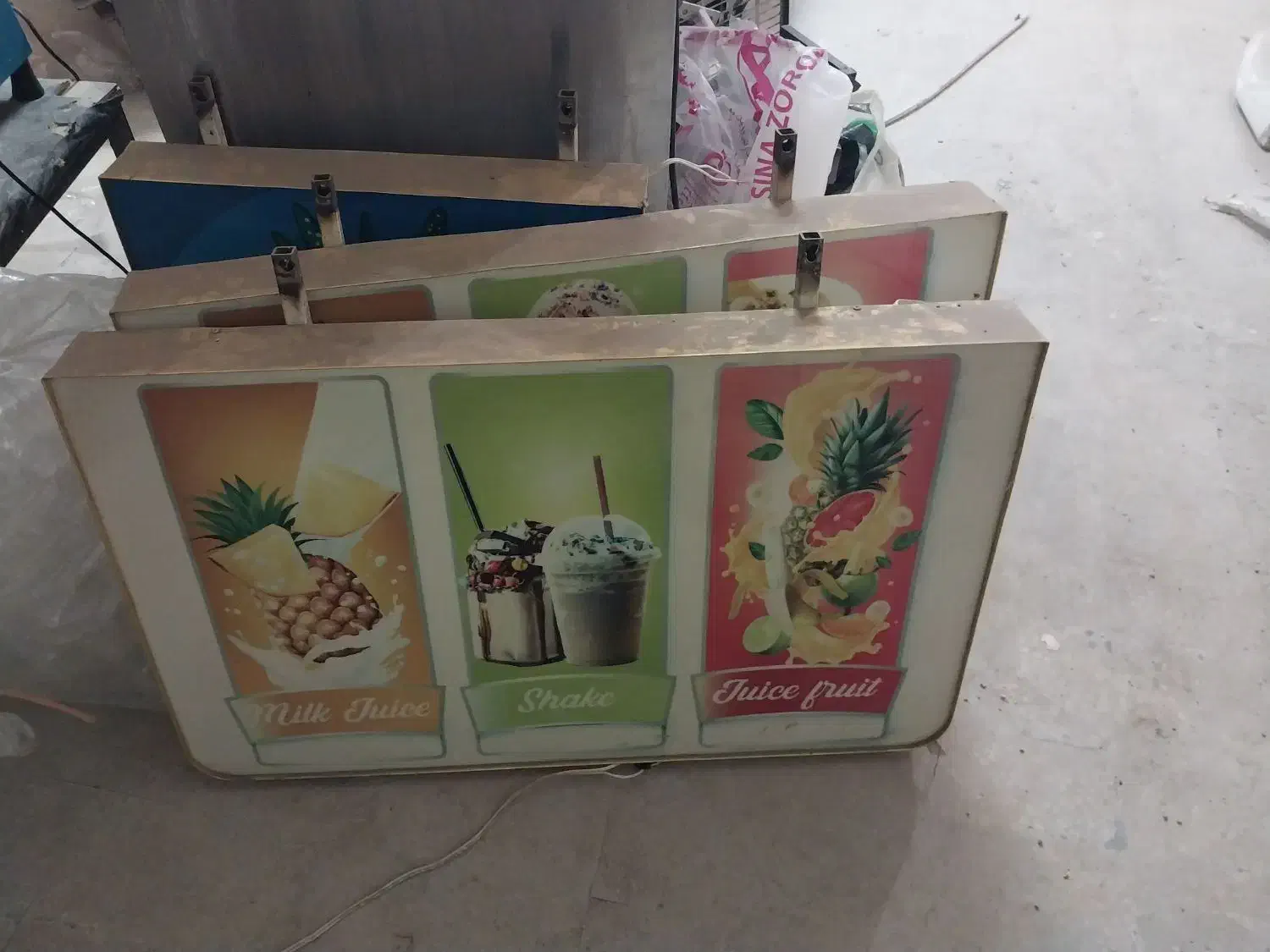 لوازم آبمیوه فروشی ، یخچال مکعبی ، بستنی قیفی|فروشگاه و مغازه|قم, ارم|دیوار