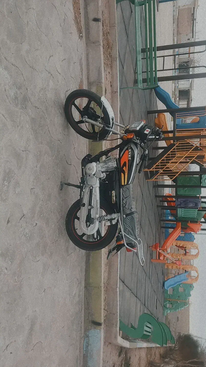 200پرواز|موتورسیکلت|نگار, |دیوار