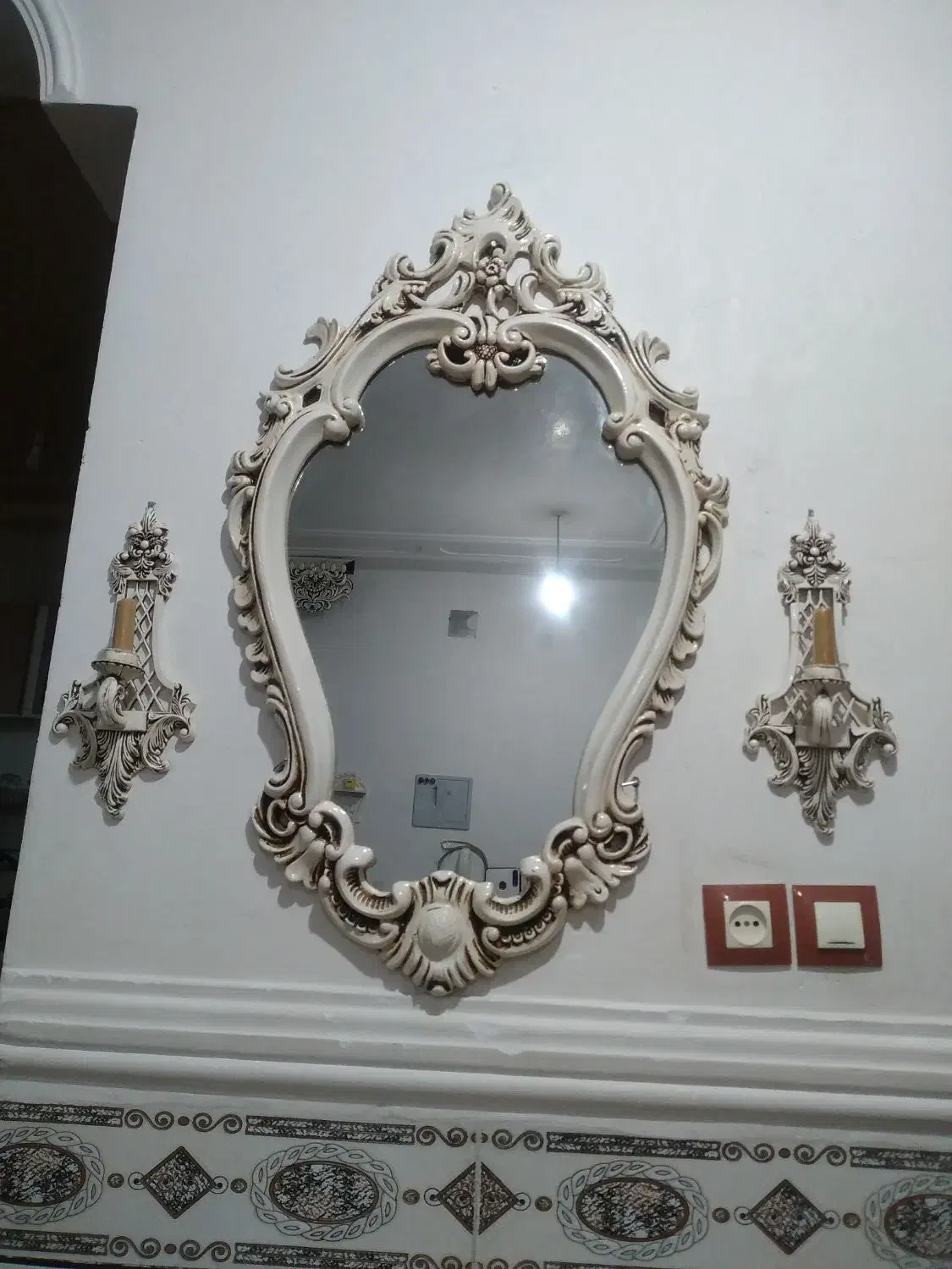 آینه|آینه|رامهرمز, |دیوار