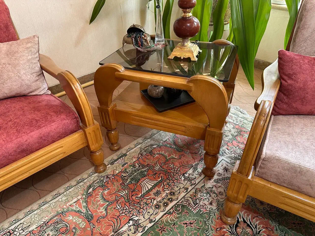 مبلمان آنتیک ژورنالی وارداتی|مبلمان خانگی و میز عسلی|شیراز, باهنر|دیوار