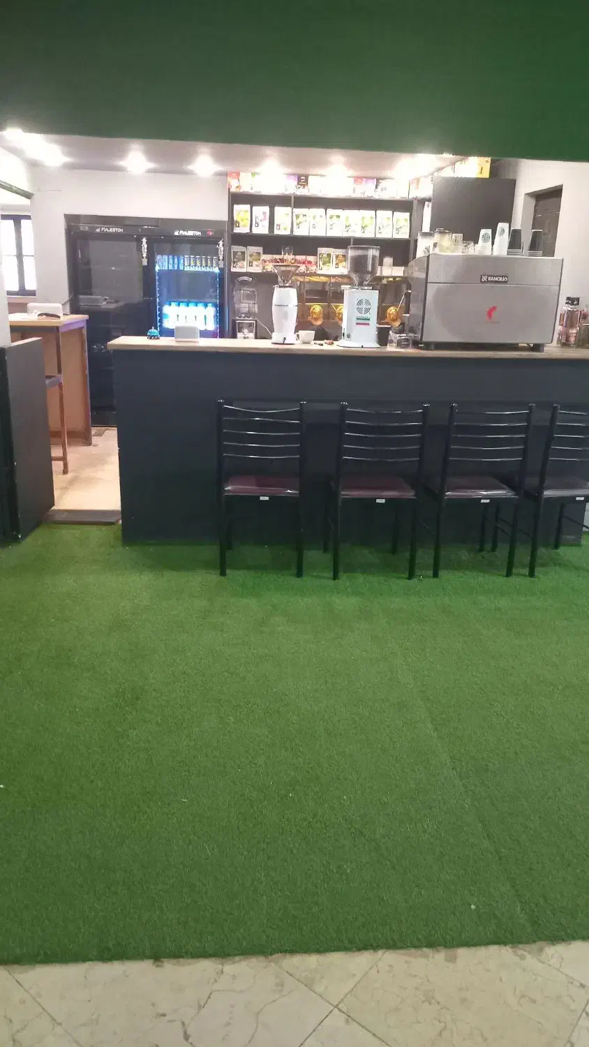 کافه باریستا|استخدام خدمات فروشگاه و رستوران|لاهیجان, کوی استادان|دیوار