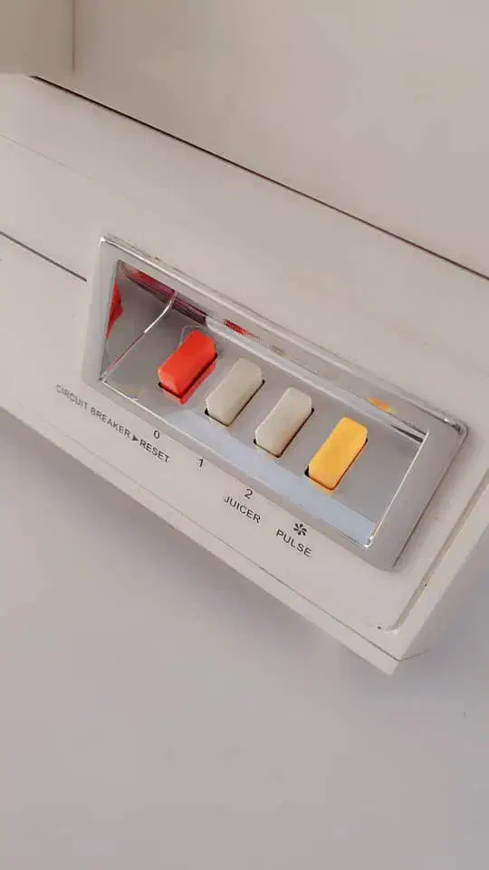 آبمیوه گیری نانیوا در حد نو|آبمیوه‌گیر و آب‌مرکبات‌گیر|ری, فیروزآبادی|دیوار