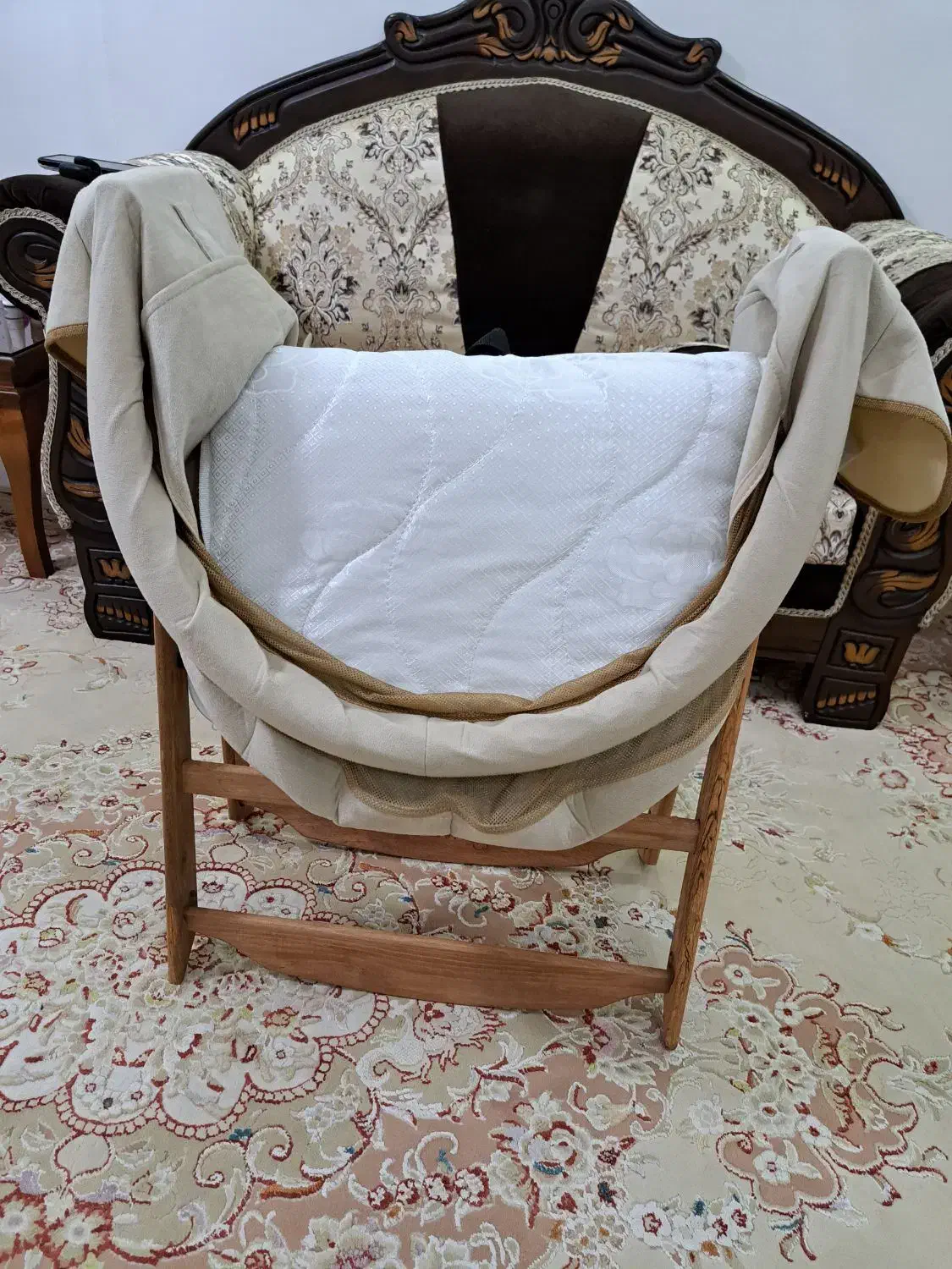 سیسمونی نوزاد (تخت،پشه بند،آغوشی)|اسباب و اثاث بچه|رشت, یخسازی|دیوار