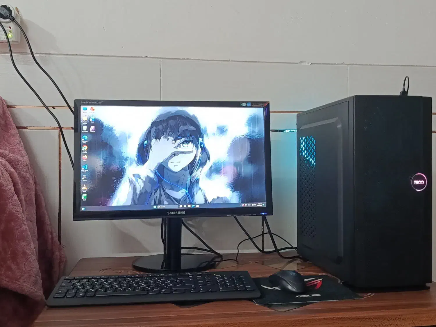 سیستم گیمینگ|رایانه رومیزی|نجف‌آباد, قلعه سفید|دیوار