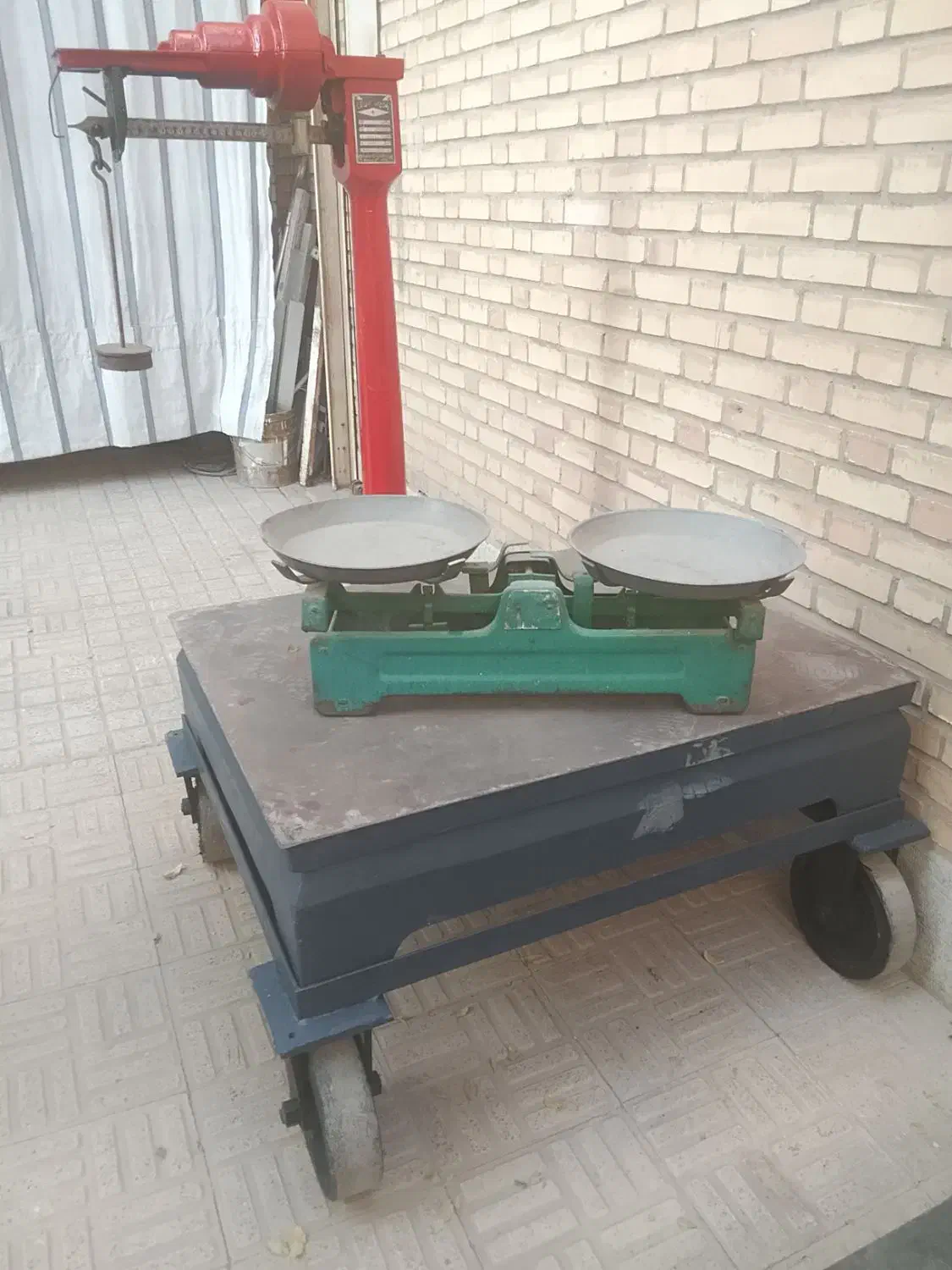 باسکول سنگی ۱۰۰ و ۳۰۰ و ۵۰۰ کیلویی|فروشگاه و مغازه|خمینیشهر, |دیوار