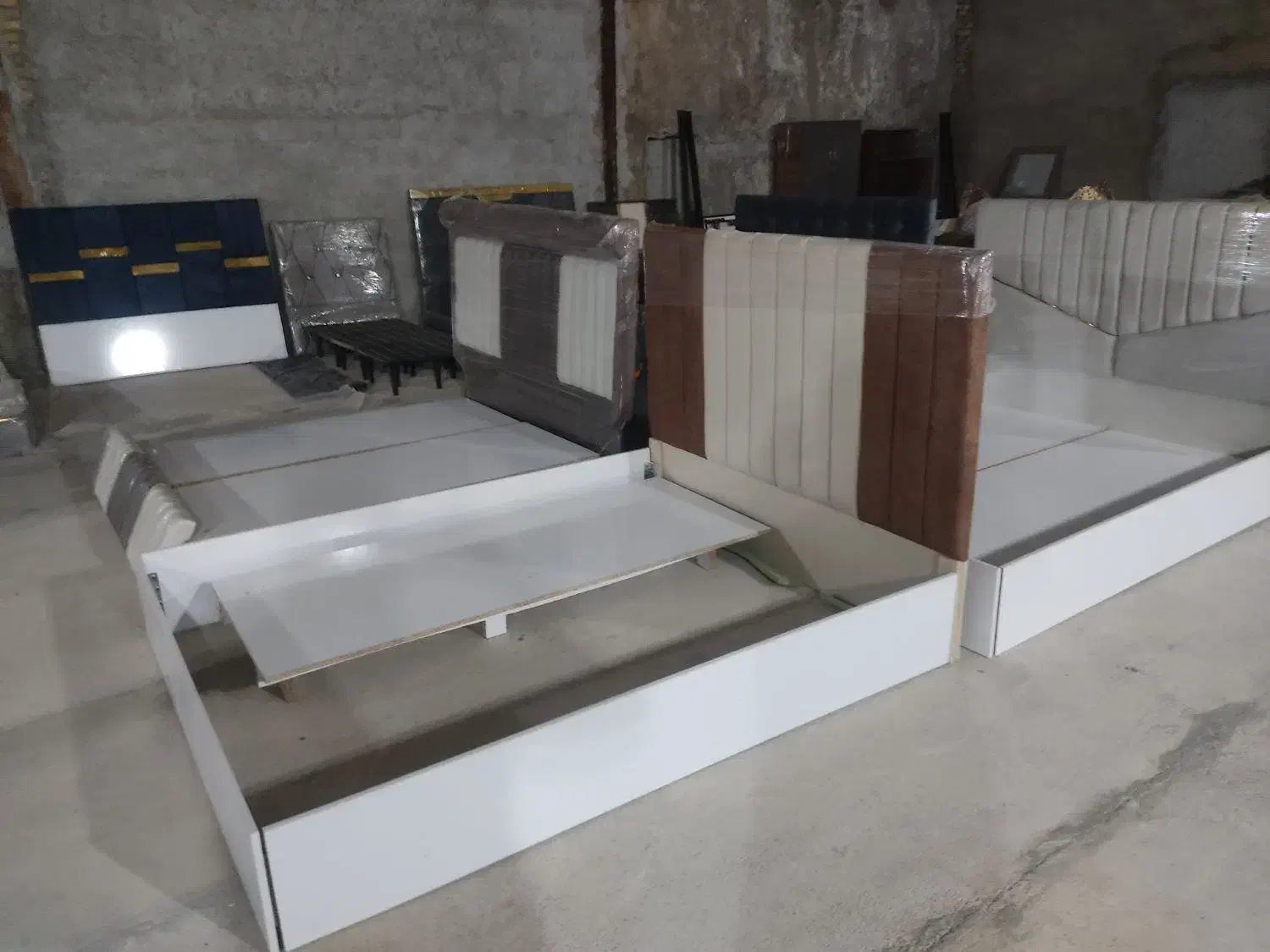 تخت خواب دو نفره با کفی مدل های موجود ۸میلیون|تخت و سرویس خواب|دزفول, |دیوار