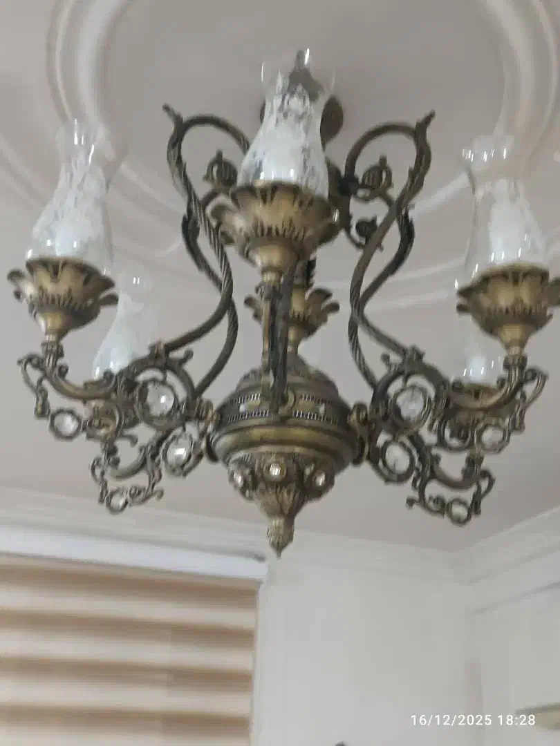 دوعدد لوستر برنز اصل|لوستر و چراغ آویز|سنگر, |دیوار