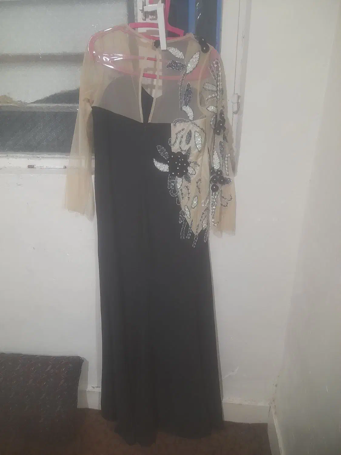 لباس مجلسی|لباس|اهواز, زرگان|دیوار