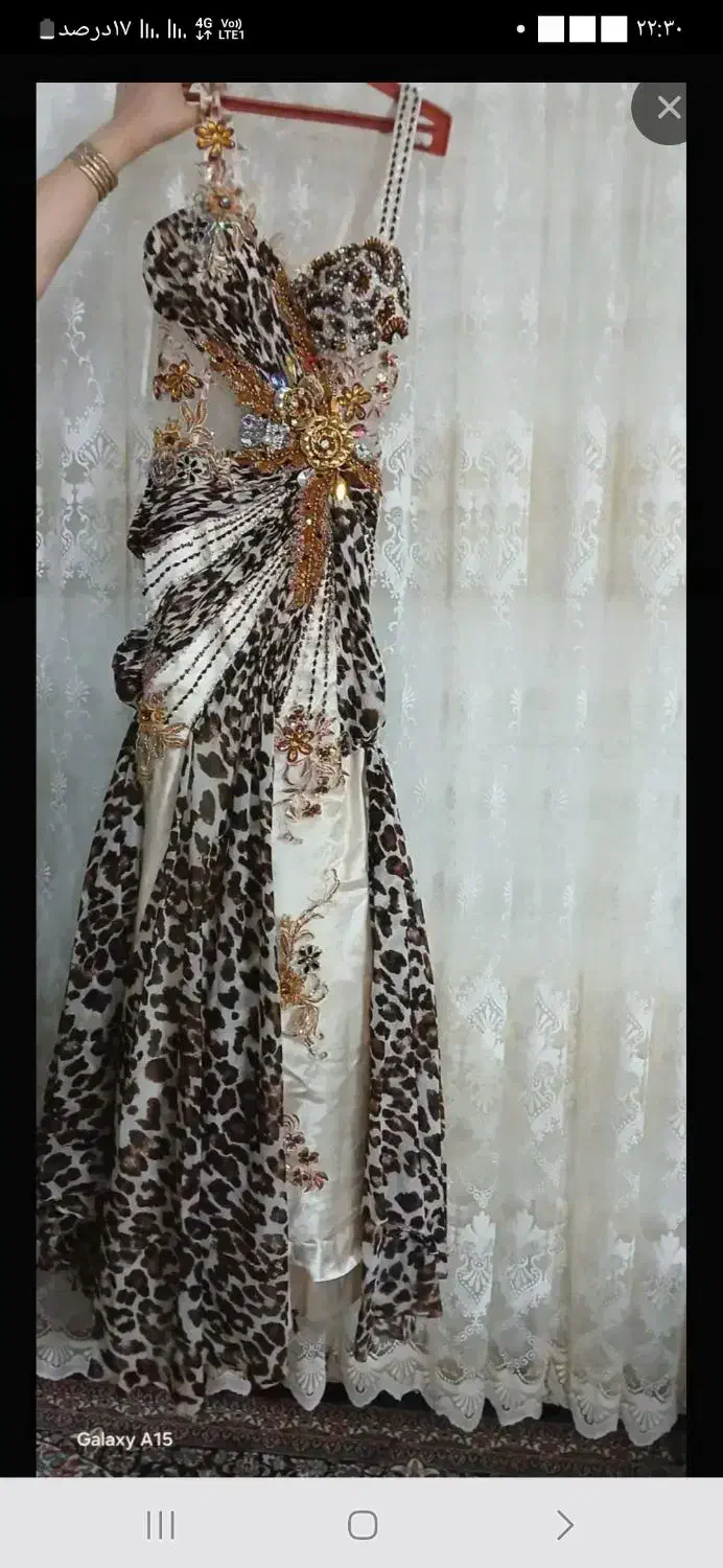 ۲۰۰۰۰۰۰|لباس|اشتهارد, |دیوار