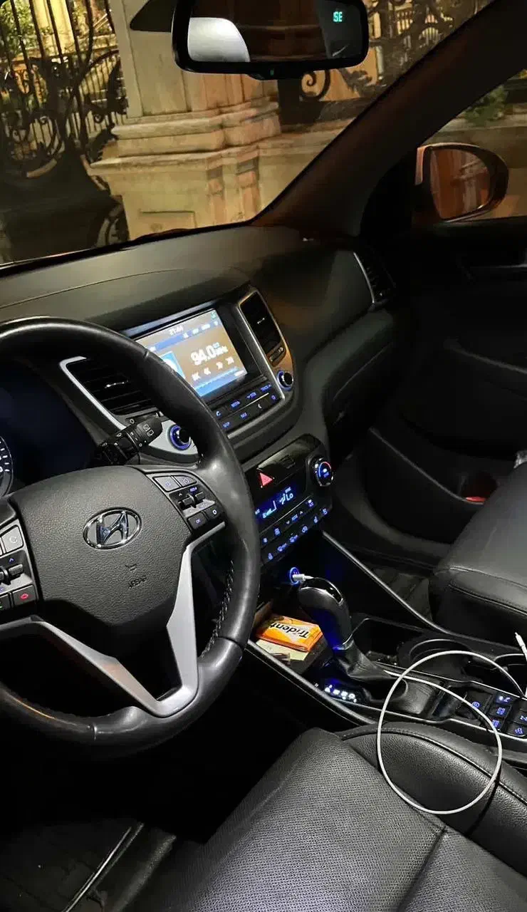 توسان ۲۰۱۷|خودرو سواری و وانت|تهران, آجودانیه|دیوار